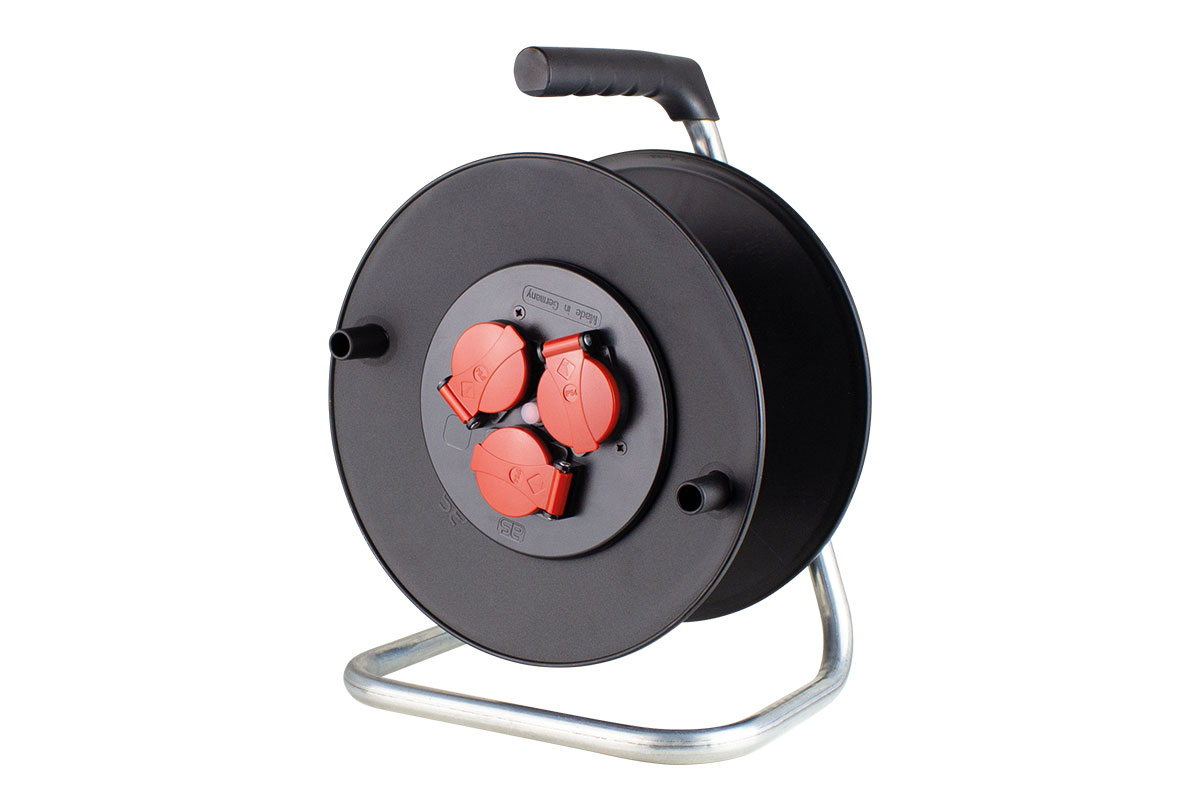 Prázdne káblové bubny 