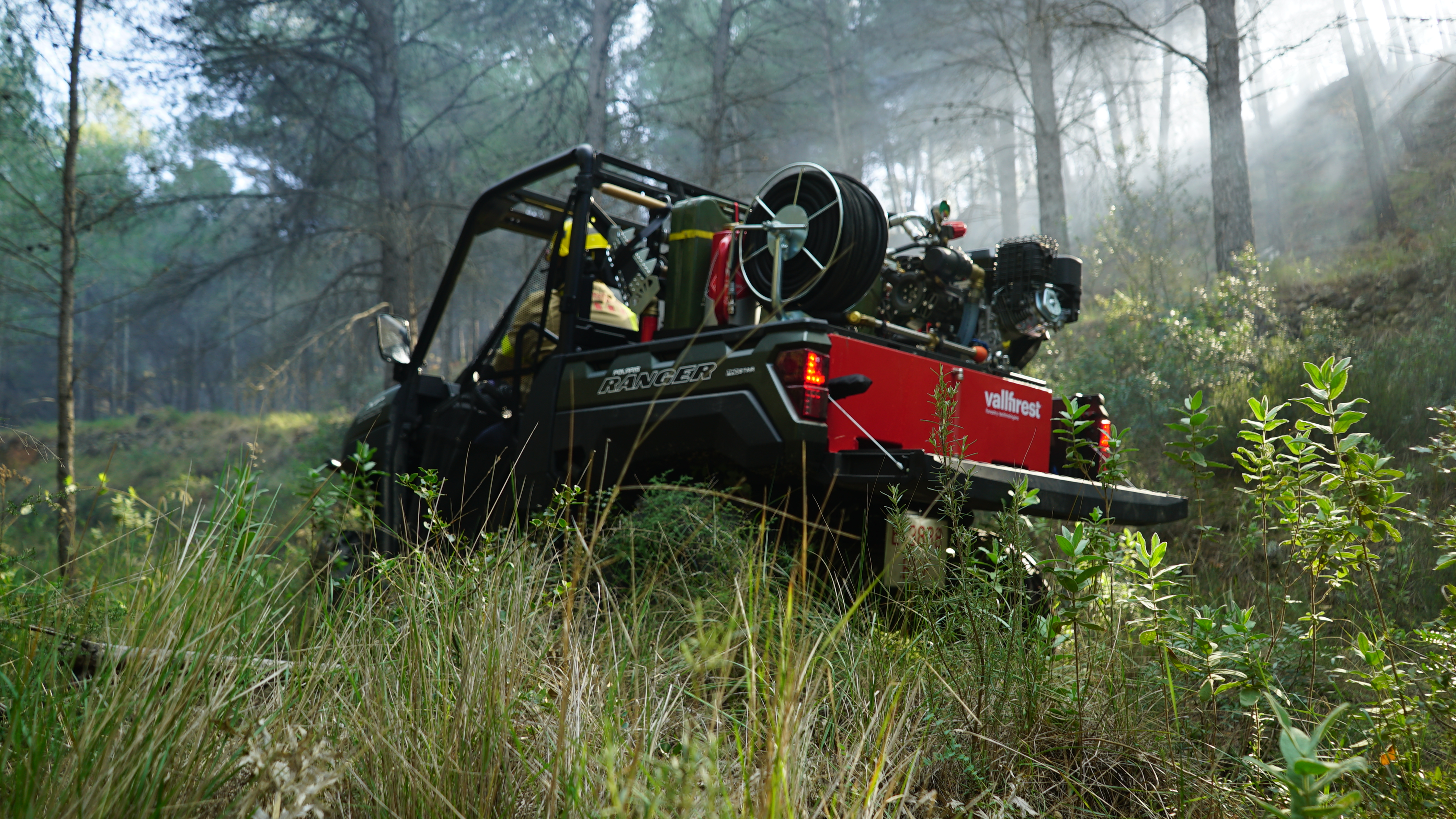 Vallfirest SKID UNIT UTV - výsokotlakový hasiaci systém B&S XR10,RK24,10 pre štvorkolky nádrž 150 l,280 l,320 l