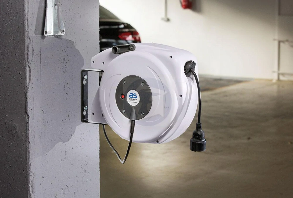 Automatický káblový navijak IP20 na stenu pre interiér (230 V, 15 m)