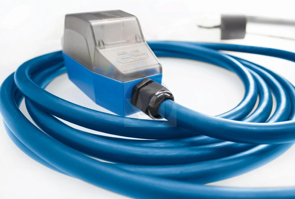 Nabíjací kábel pre elektrické autá MODE 3 s elektromerom ROCO