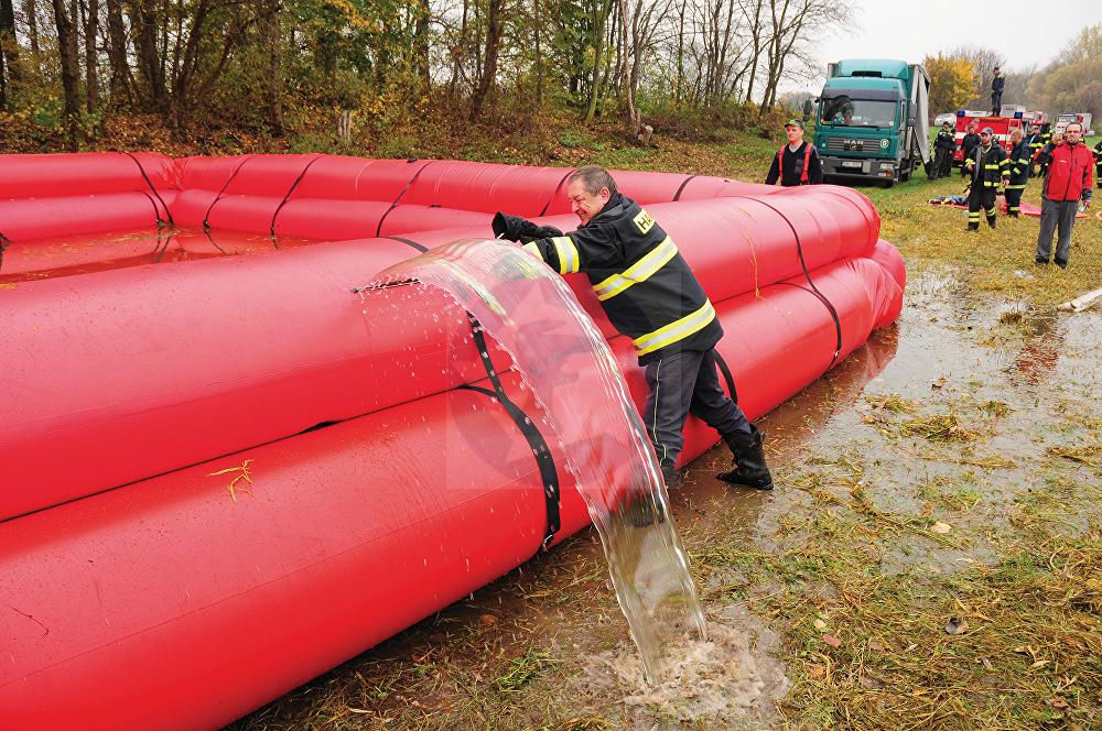 Protipovodňová valcová zábrana, priemer 80 cm GUMOTEX / 10 m