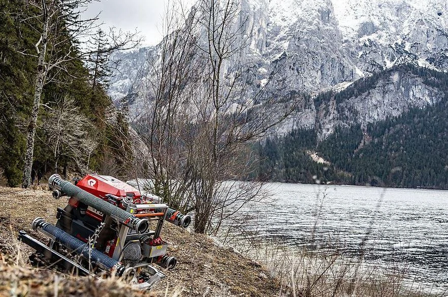 Multifunkčný robot RTE Rosenbauer