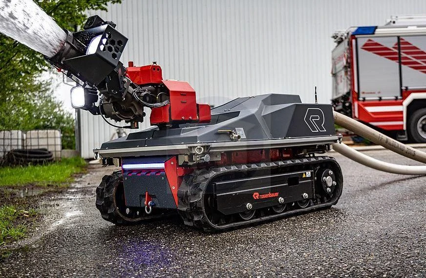 Multifunkčný robot RTE Rosenbauer