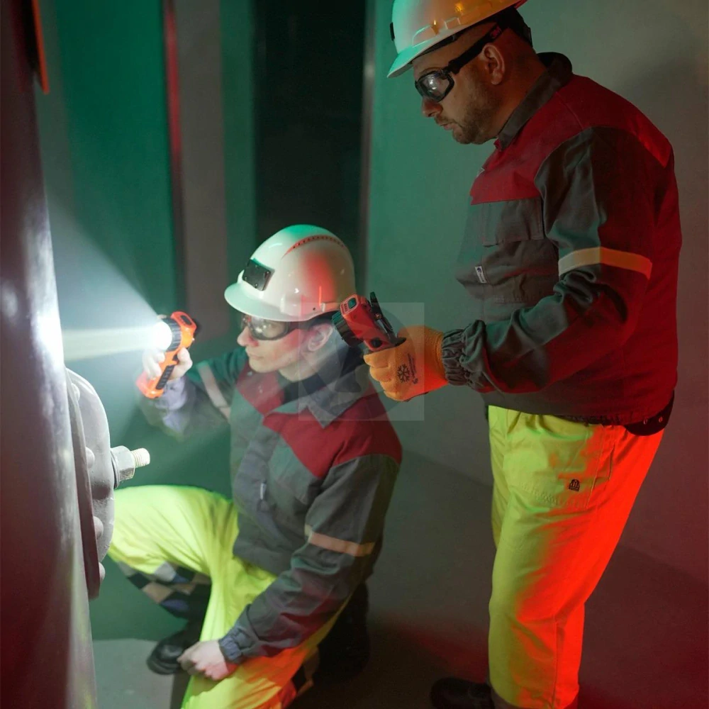 Svietidlo M-FIRE GUARDIAN XR, ATEX , 240 lm, s červeným svetlom