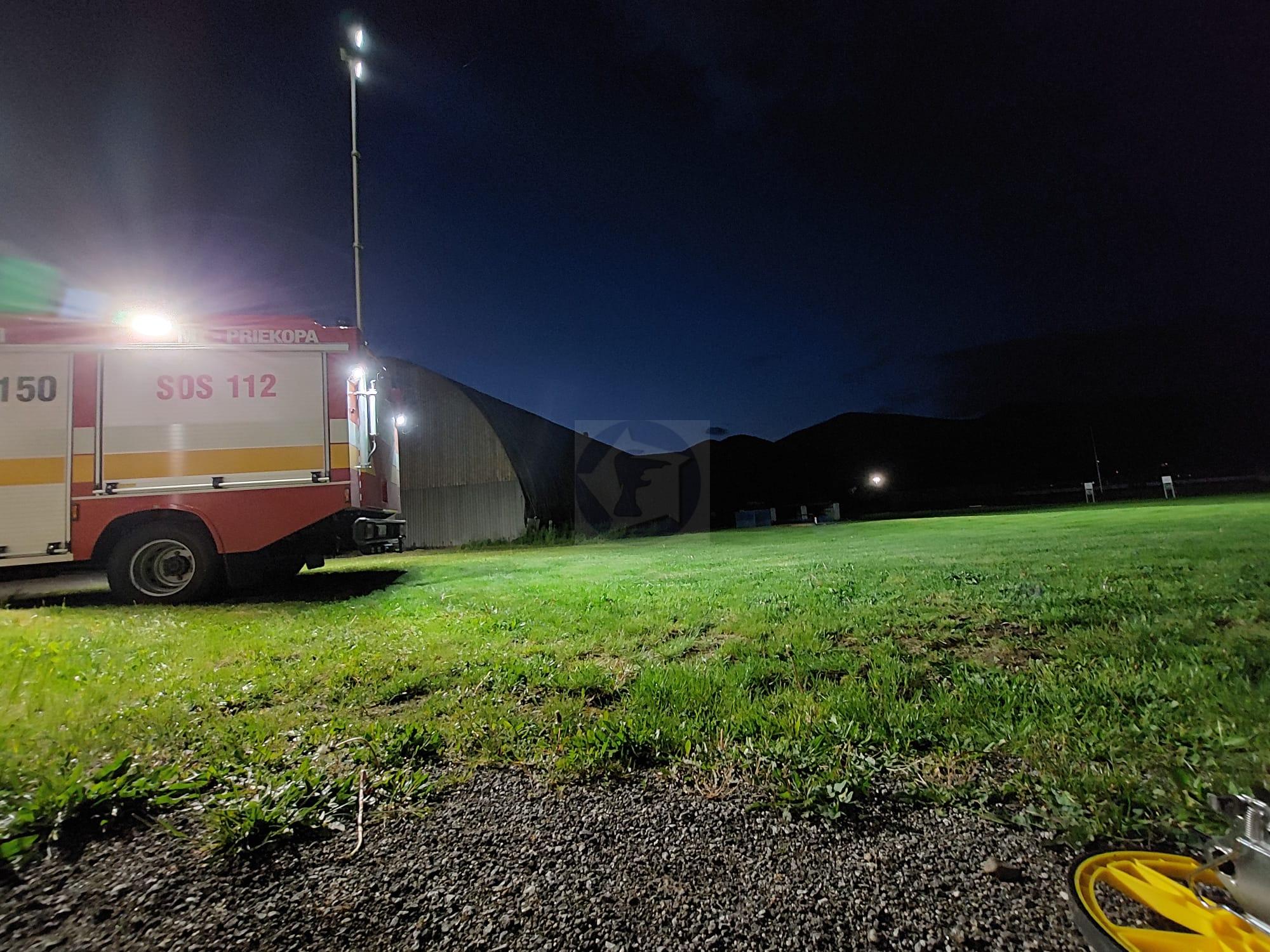 Výsuvný osvetľovací stožiar Ø 66 - manuálny - 5230/1335 mm / extermý kábel/