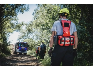 Brašna na osobné veci vrátane kompletného nosného systému - červená